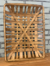 Load image into Gallery viewer, Wicker tobacco basket